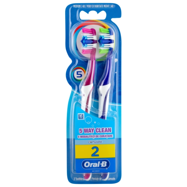 ORAL B četkica za zube 5 way clean 1+1 gratis