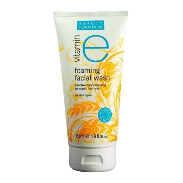 BEAUTY FORMULAS Vitamin E pena za čišćenje lica 150ml