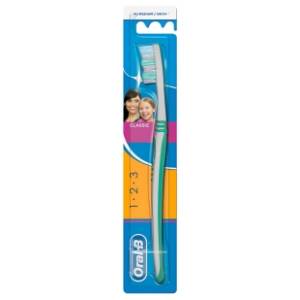 ORAL B  3effect classic medium četkica za zube 1kom