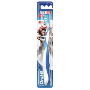 ORAL B četkica za zube Junior Star Wars 6-12god 1kom